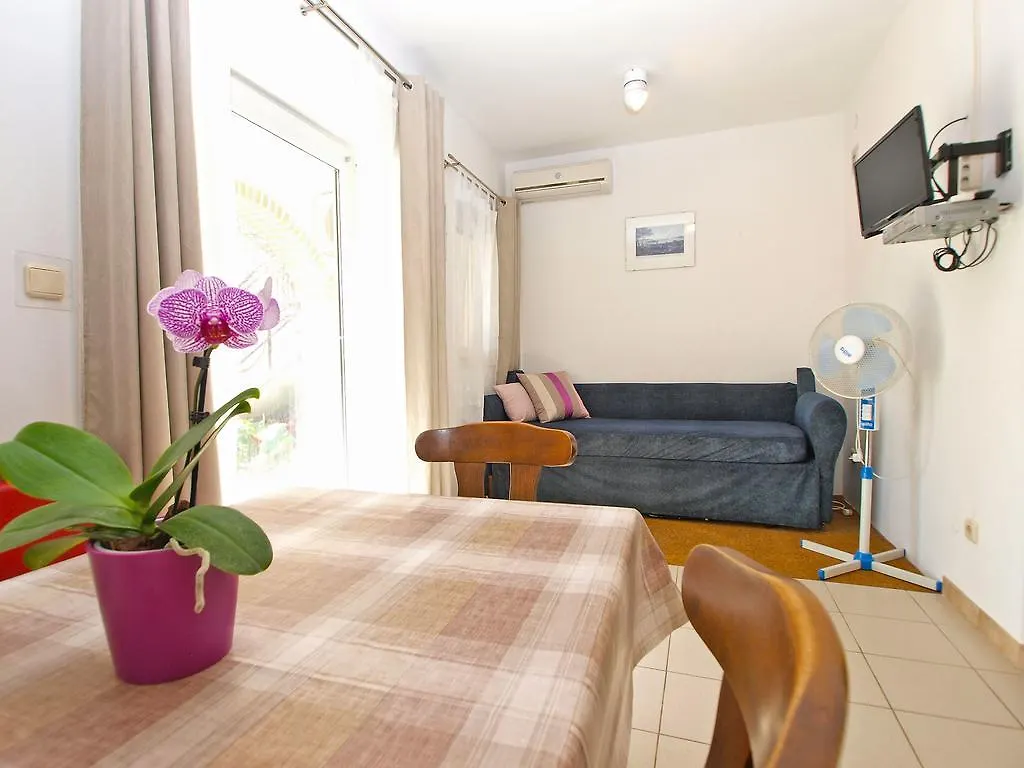 Apartments Jozefina 1261 Medulin Croacia