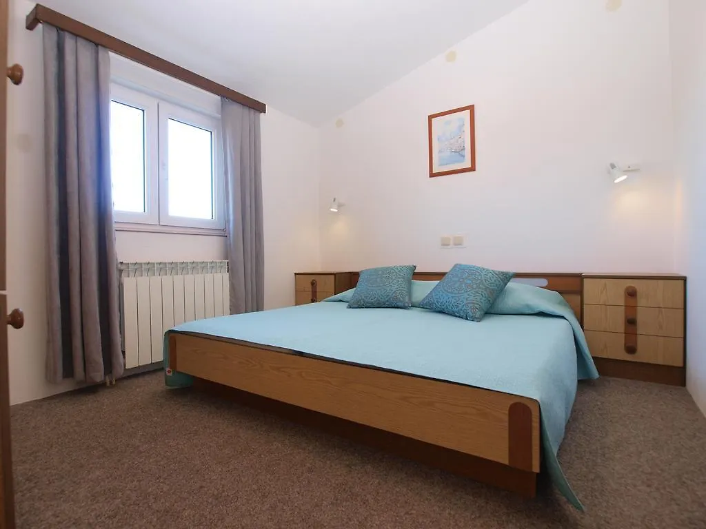 Apartments Jozefina 1261 Medulin 0*,  Croacia